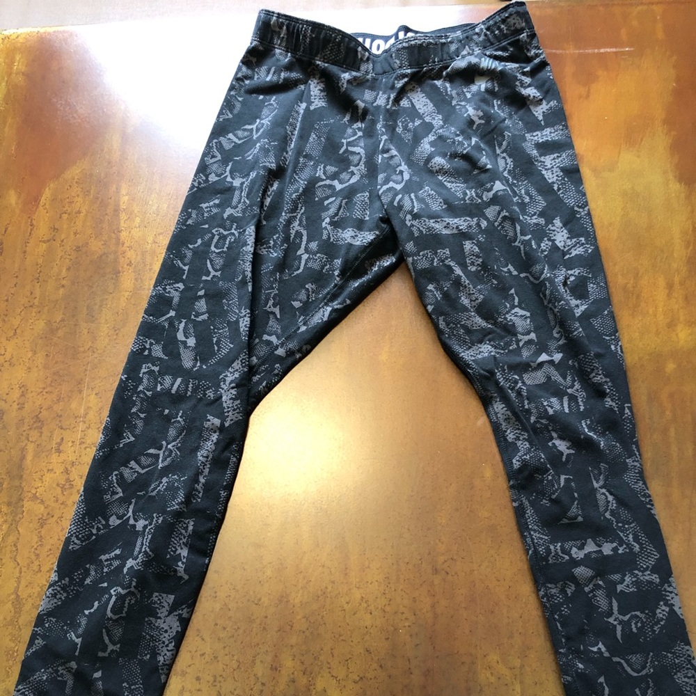 Nike M SO SOFT leggings!  🎾🎽🌞👟 Worn 1x!